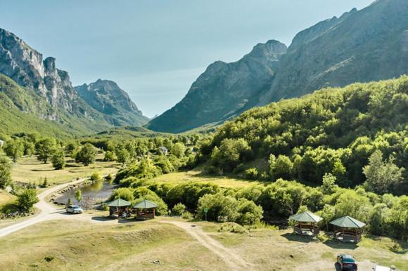Ethno Katun Rosi Agrotourism Hotel Gusinje Exterior foto