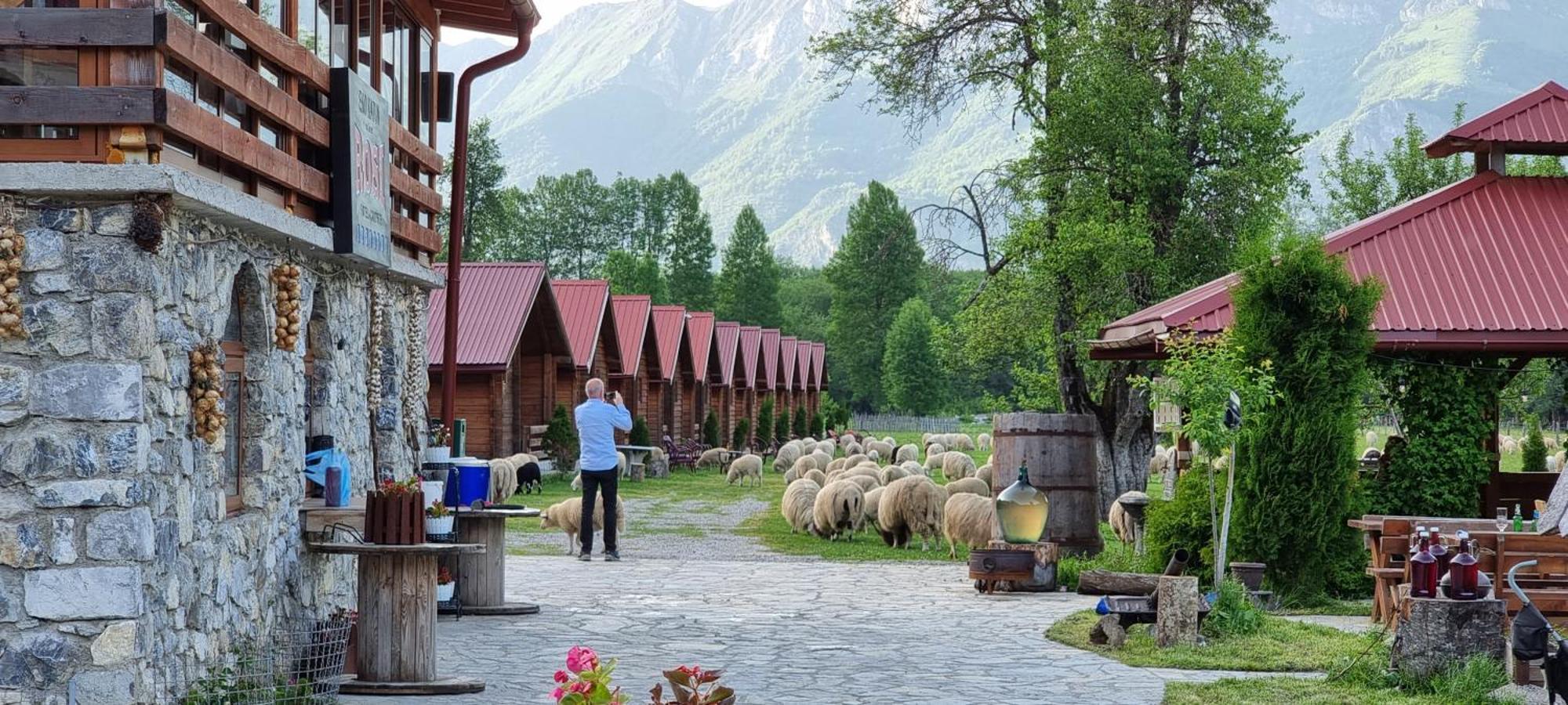 Ethno Katun Rosi Agrotourism Hotel Gusinje Exterior foto