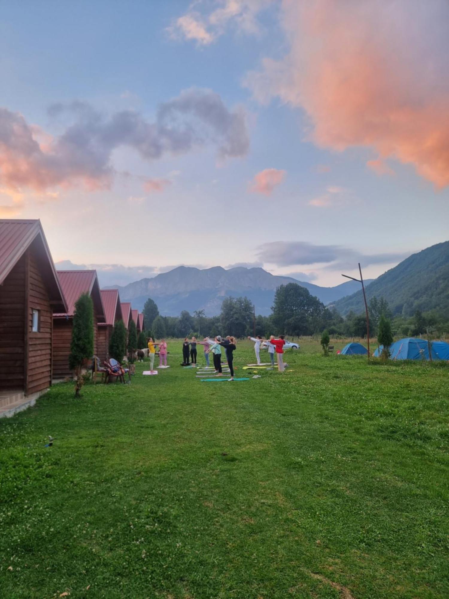 Ethno Katun Rosi Agrotourism Hotel Gusinje Exterior foto